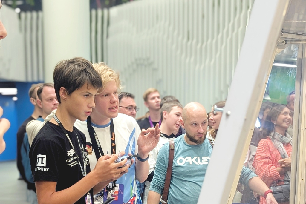 PXL_20250913_112931584.PORTRAIT (1).jpg